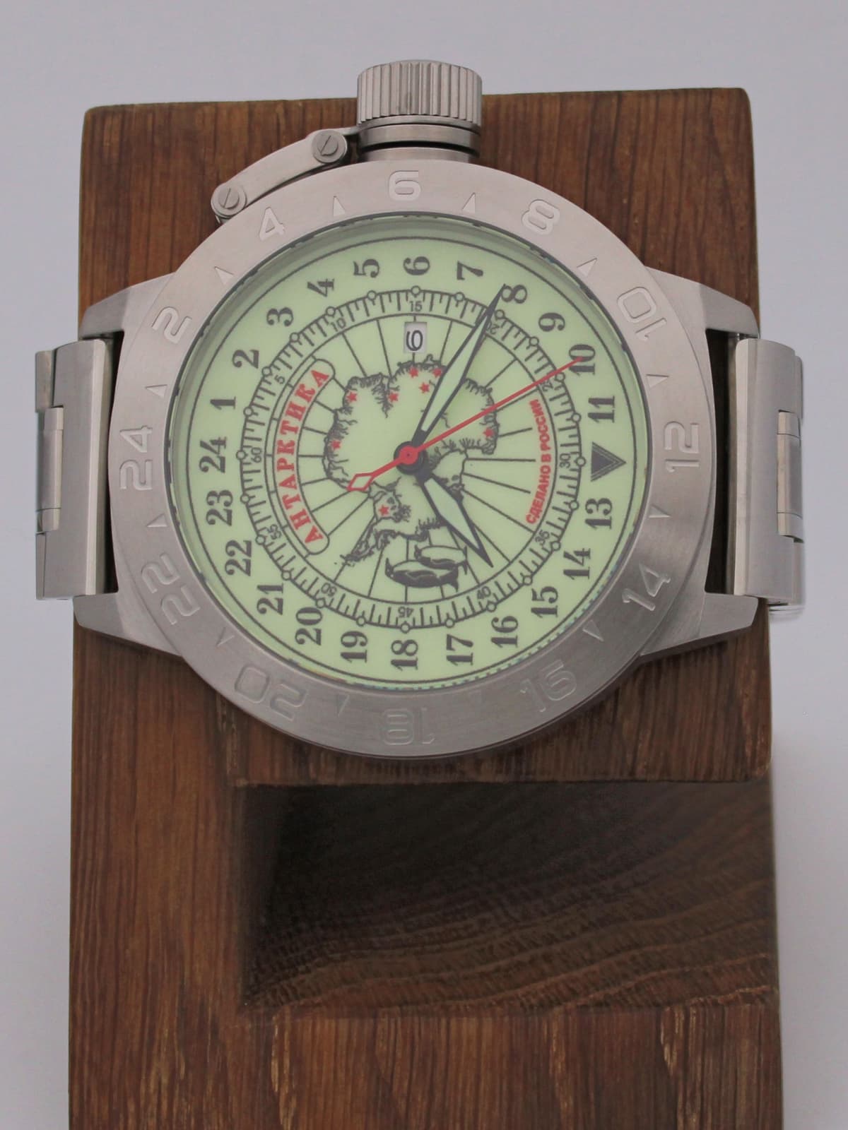 Часы Полярные / Антарктика кварцевые (Ronda 515.24H) Q52.140.2