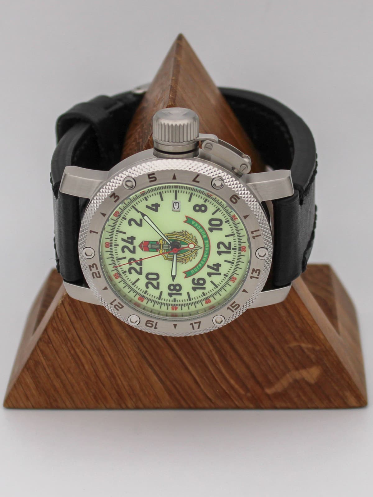 Часы Погранвойска кварцевые (Ronda 515.24H) Q47.173.01