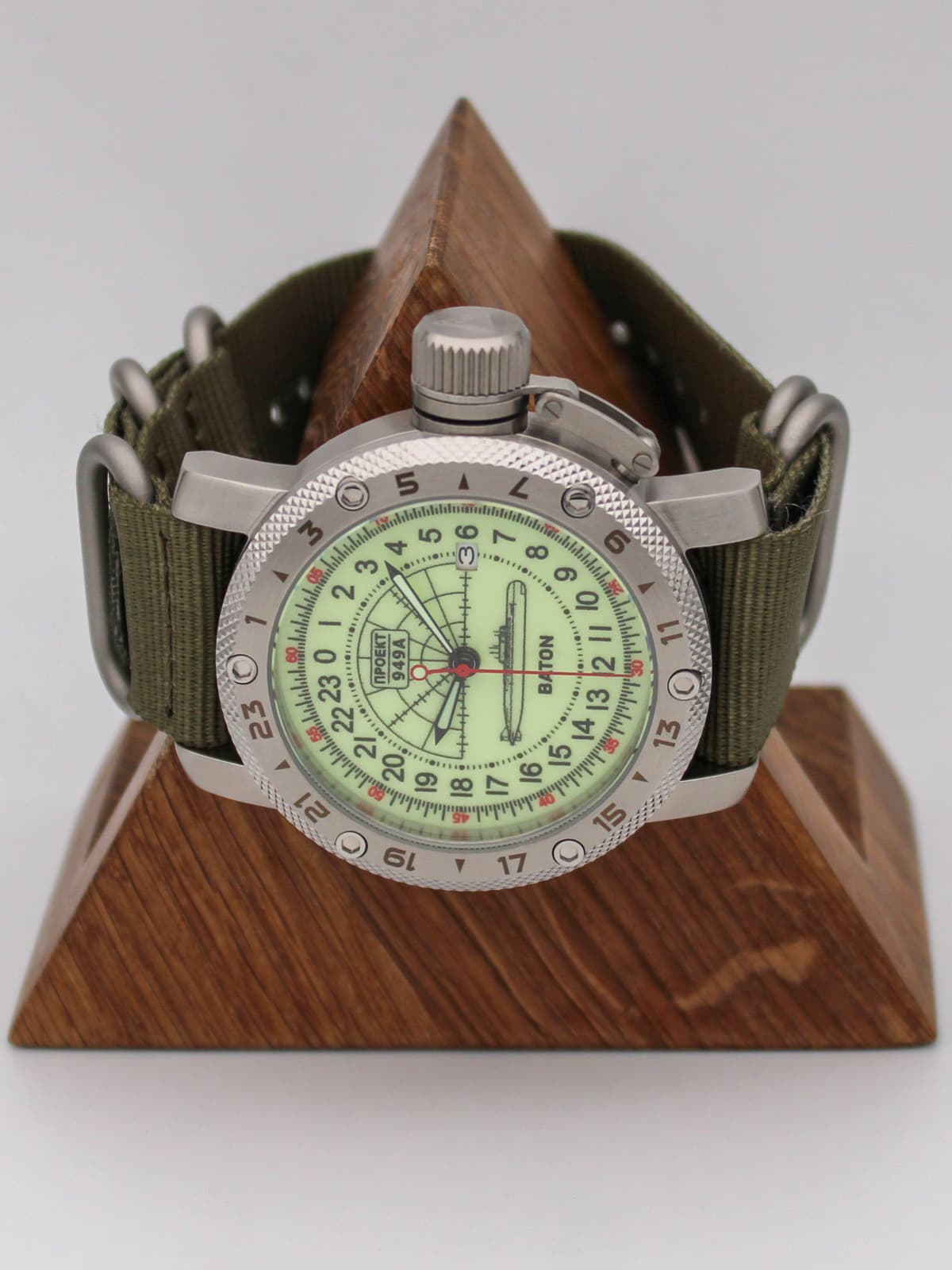 Часы 949А / Baton кварцевые (Ronda 515.24H) Q47.046.21