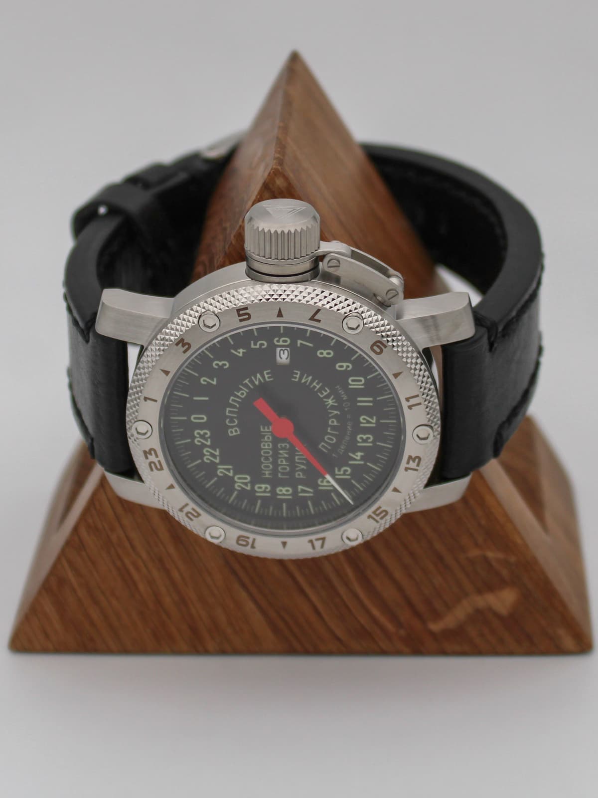 Часы Погружение / Всплытие однострелочные кварцевые (Ronda 515.24H) Q47.182.01