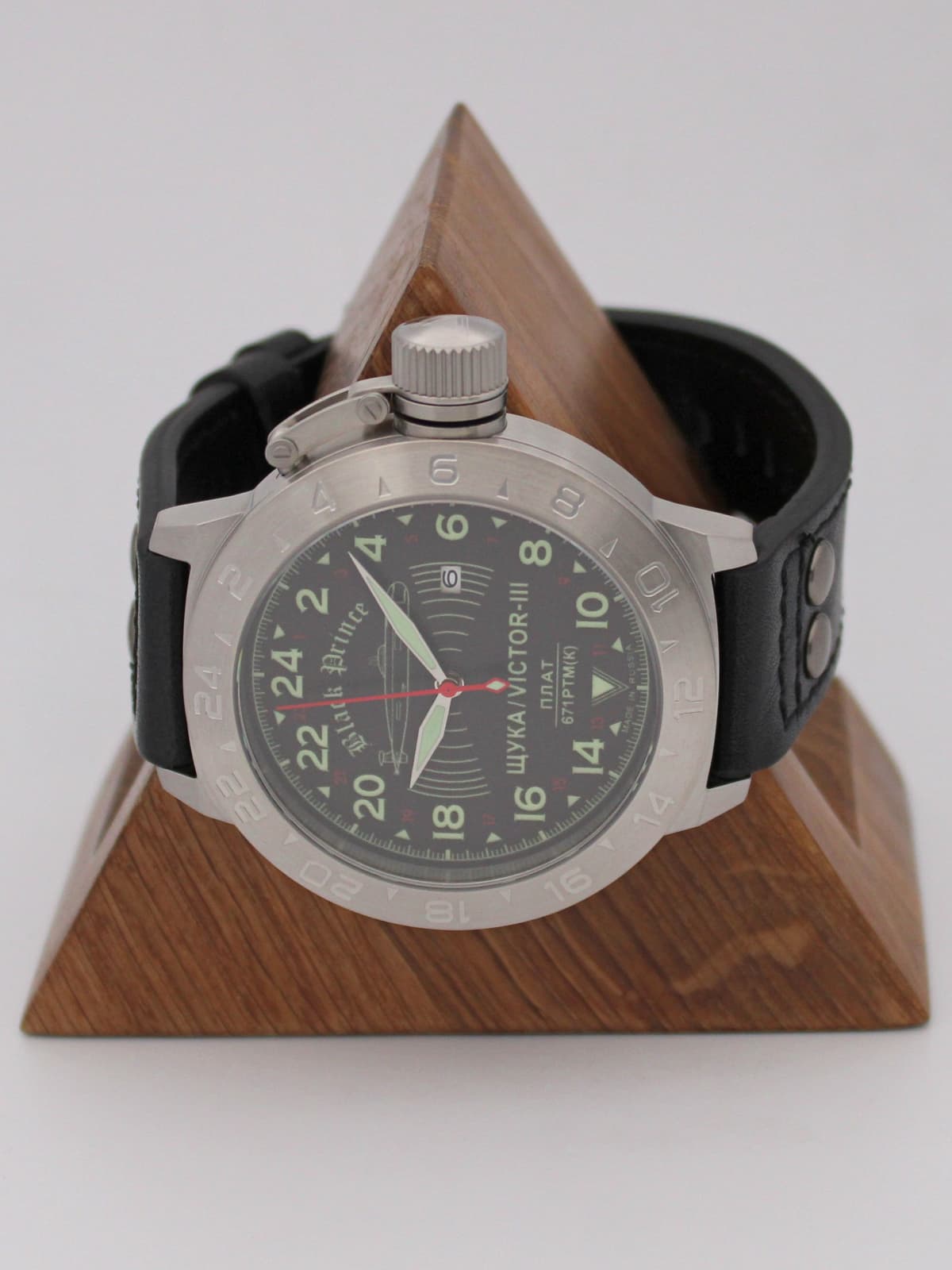 Часы 671 / Щука (Black Prince) кварцевые (Ronda 515.24H) Q52.068.01