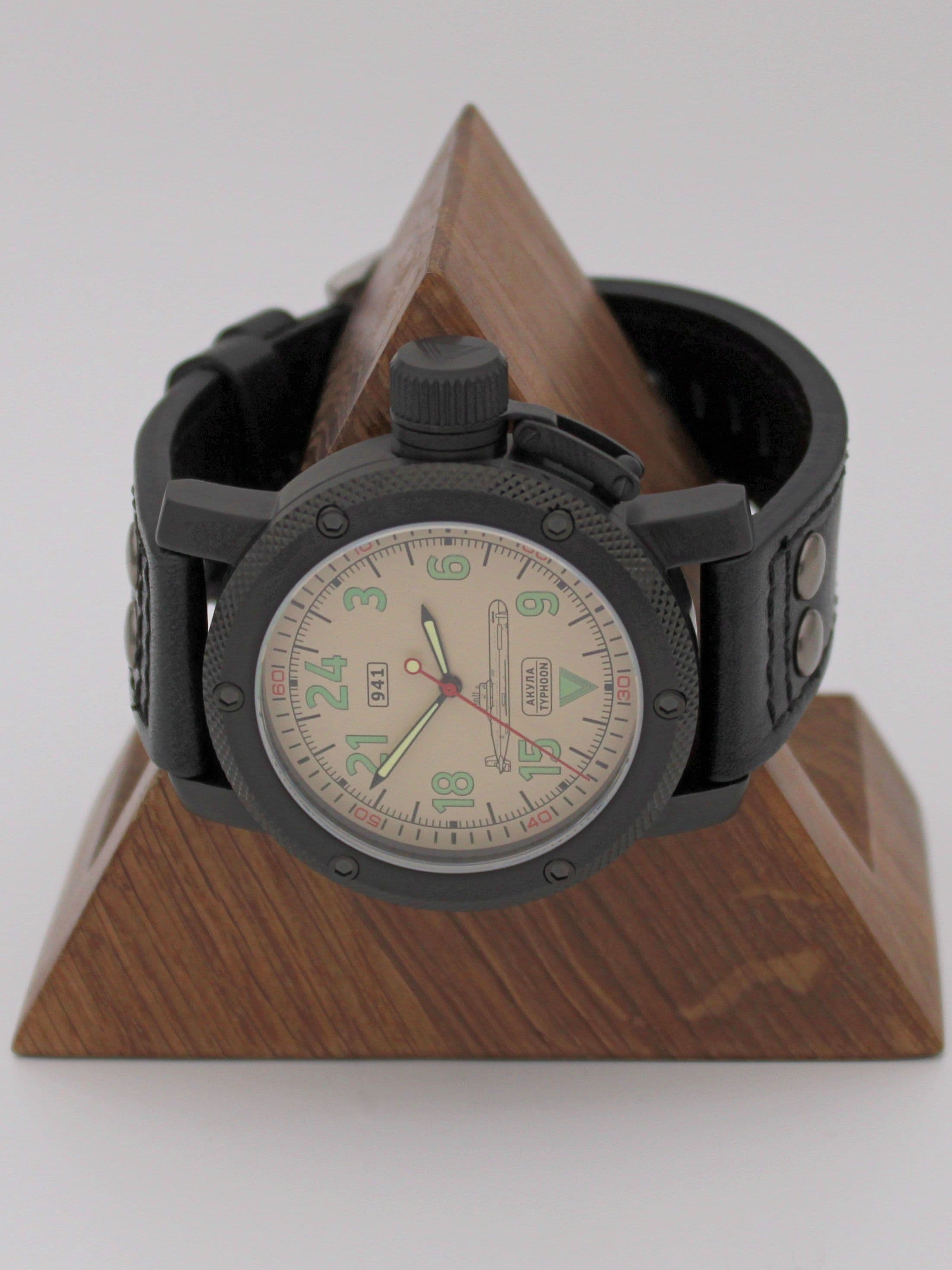 Часы 941 / Акула (Typhoon) механические (Ракета 2623) 103.052.01