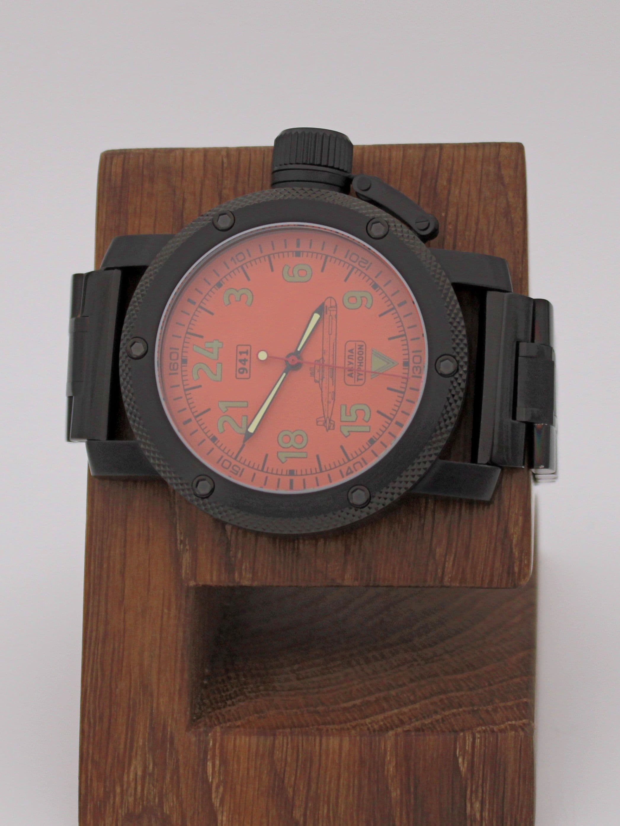 Часы 941 / Акула (Typhoon) механические (Ракета 2623) 103.053.1