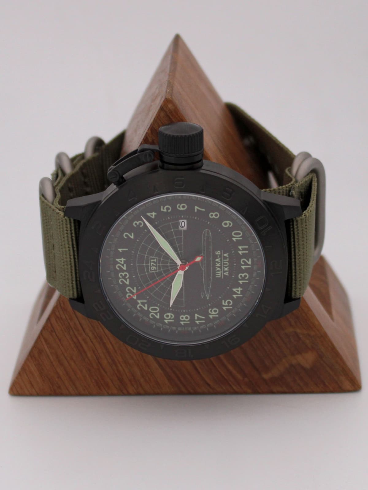 Часы 971 / Щука-Б (Akula) кварцевые (Ronda 515.24H) Q152.063.21