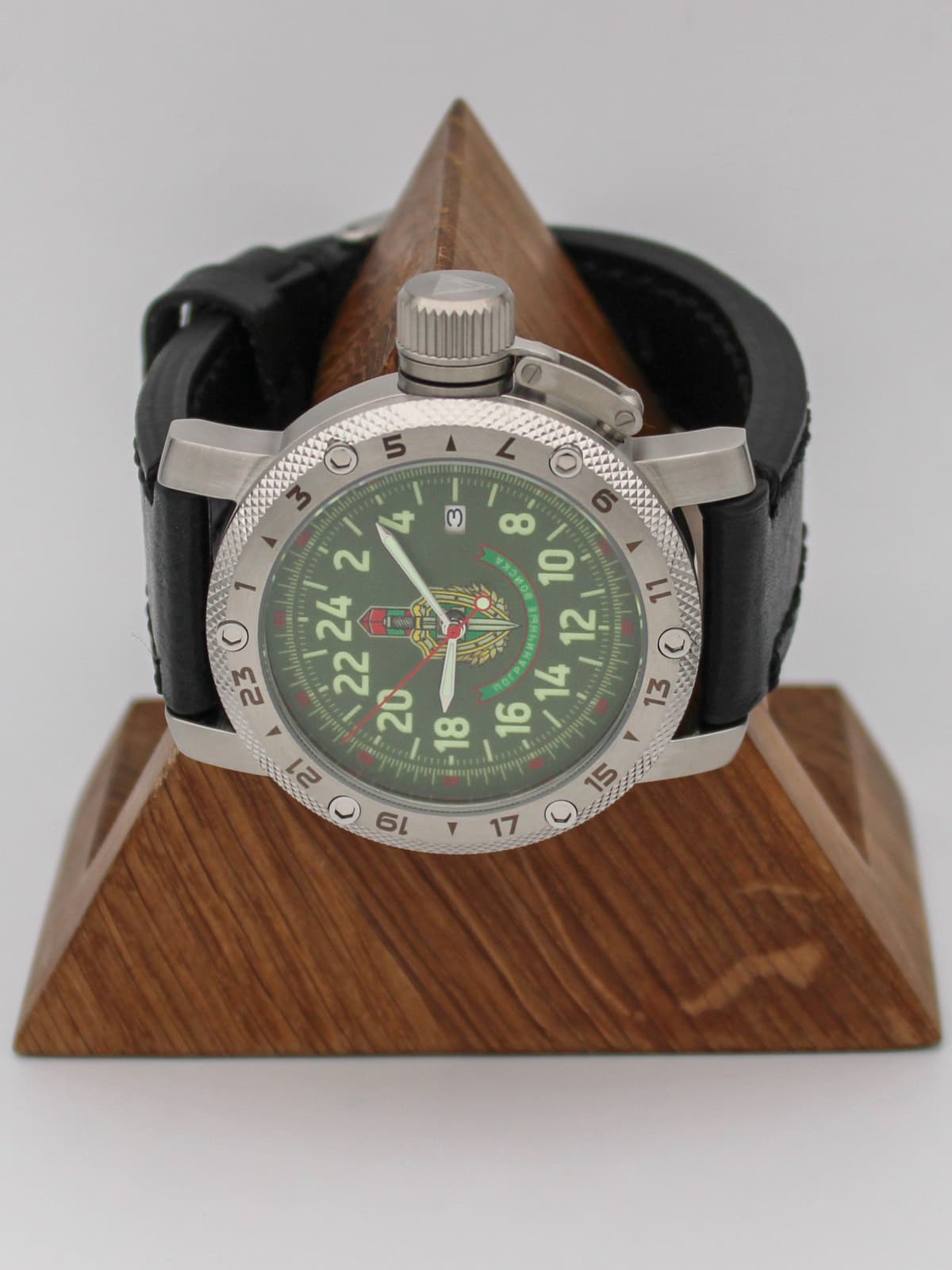 Часы Погранвойска кварцевые (Ronda 515.24H) Q47.242.01